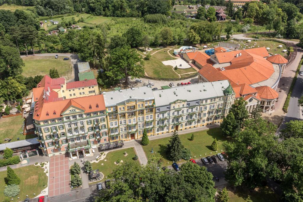 Spa Resort Pawlik-Aquaforum Františkovy Lázně Eksteriør bilde